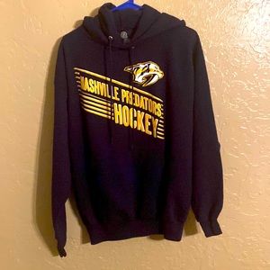 Adult Large Nashville Predators Sweatshirt.
